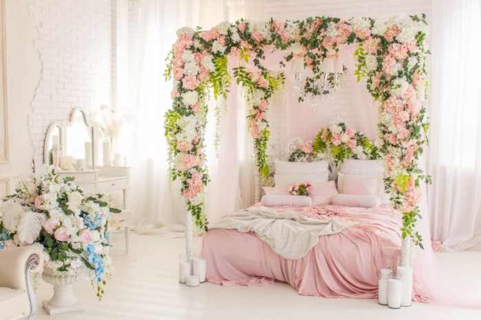 How to decorate room with flowers